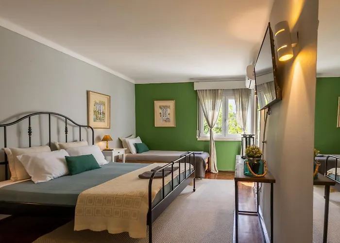 Pensionat Mahouse 3*